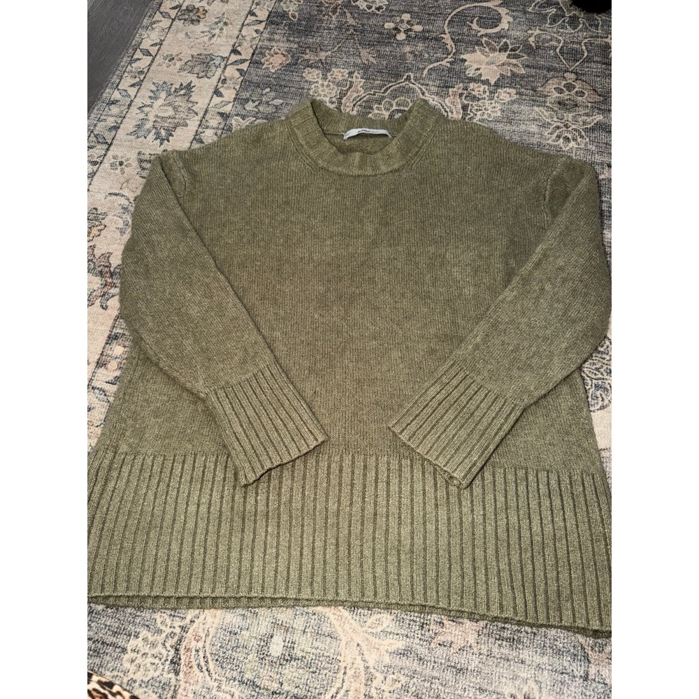 Zara Women's Crewneck Green Knit Long Sleeve Sweater